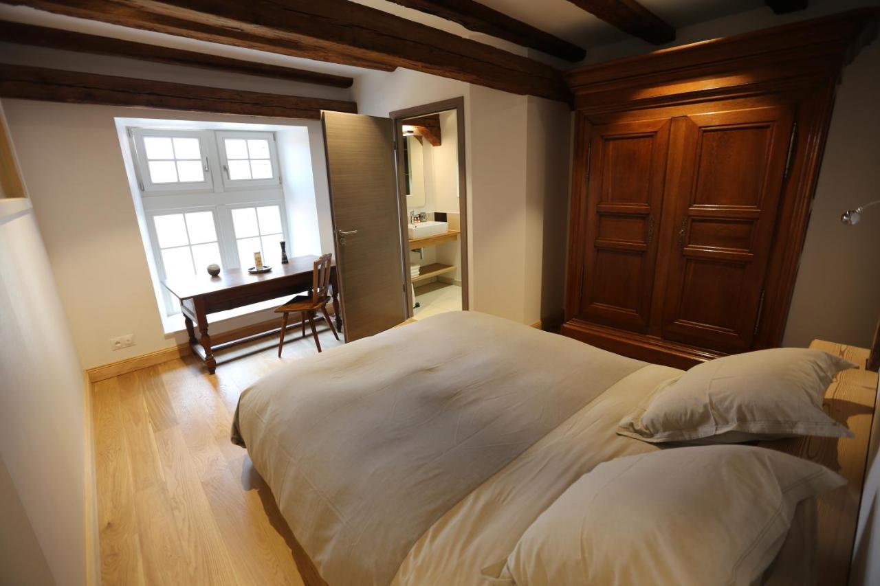 Domaine La Cour Des Nobles - Demeure, Maison Et Appartements Au Coeur De Riquewihr Zewnętrze zdjęcie