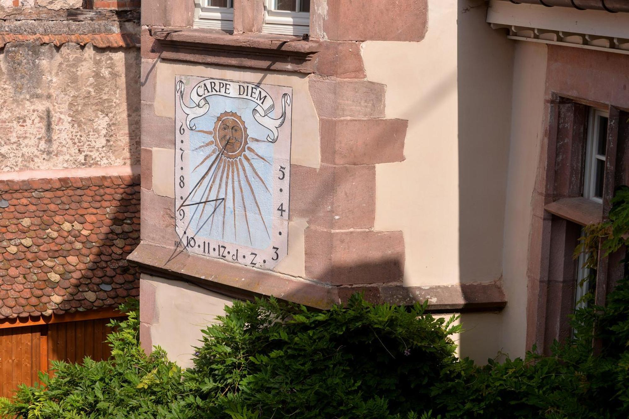 Domaine La Cour Des Nobles - Demeure, Maison Et Appartements Au Coeur De Riquewihr Zewnętrze zdjęcie